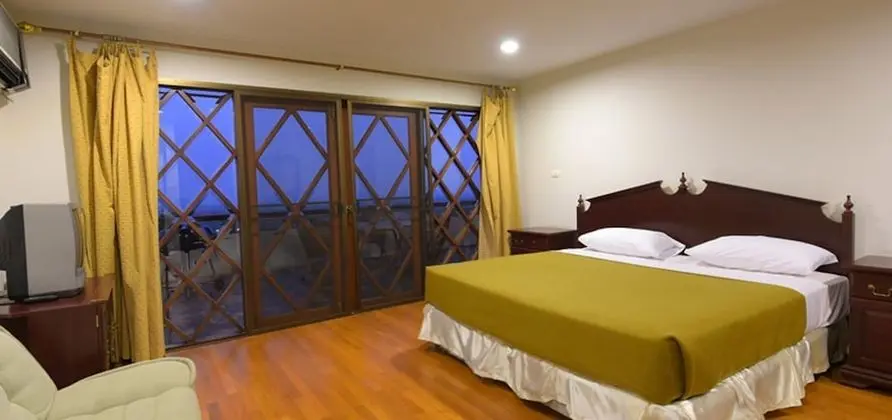 Four-Bedrooms Apartment