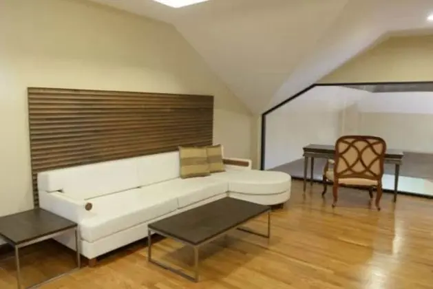 Three-Bedrooms Apartment (A)
