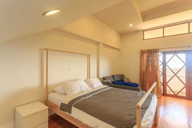 Three-Bedrooms Apartment (B)