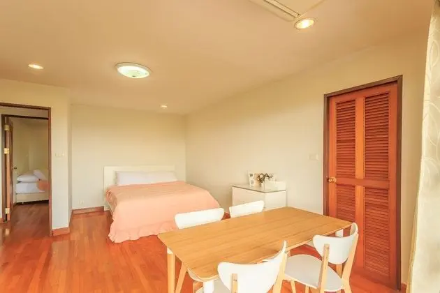 Three-Bedrooms Apartment (B)