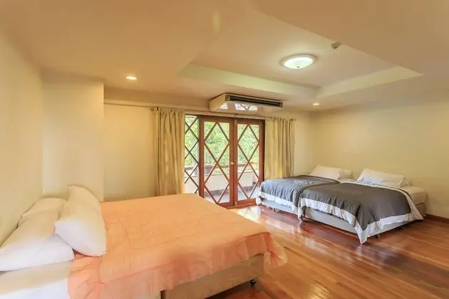 Three-Bedrooms Apartment (B)