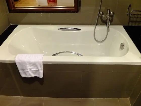 Exclusive Oda, Sigara İçilebilir, Havuz Manzaralı