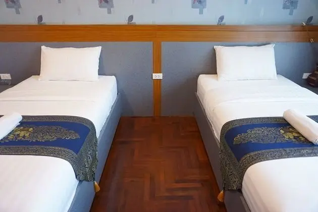 7-Bedroom House