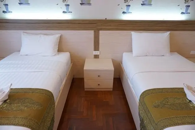 7-Bedroom House