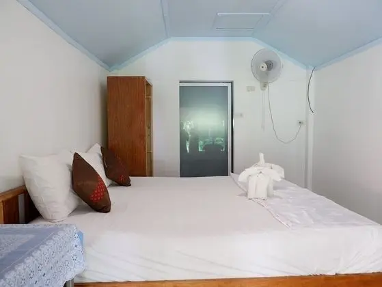 Big Bungalow with Fan