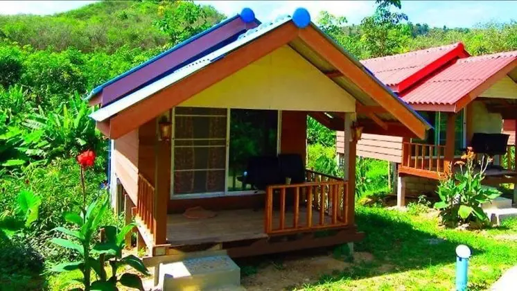 Big Bungalow with Fan