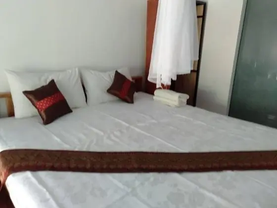 Big Bungalow with Fan