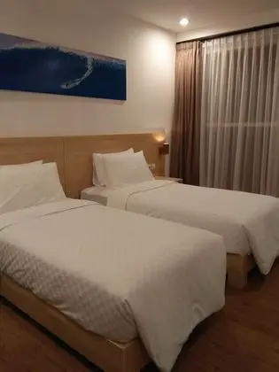 İki Ayrı Yataklı Oda, Havuz Manzaralı, Havuz Kenarı