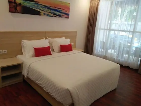 Tek Büyük Yataklı Oda, Havuz Kullanımı, Havuz Manzaralı