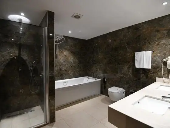 King Suite Double Oda