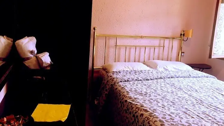 Economy İki Ayrı Yataklı Oda, Banyolu/Duşlu