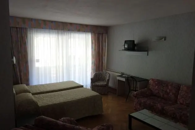 Family Üç Kişilik Oda, Sigara İçilmez, Sıcak Su Havuzu