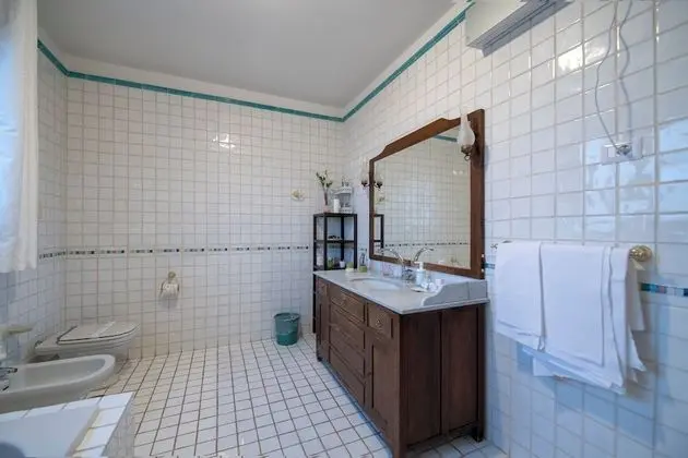 Classic Üç Kişilik Oda