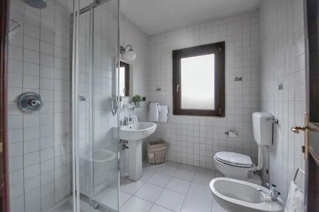 Classic Üç Kişilik Oda