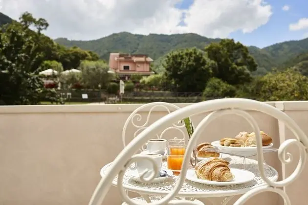 Romantic Tek Büyük Yataklı Oda