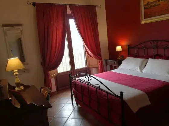 Tek Büyük Yataklı Oda