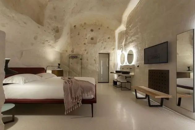 Deluxe Tek Büyük Yataklı Oda (Sassi Cave)