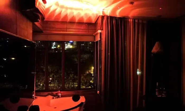 Deluxe Tek Büyük Yataklı Oda, 1 Büyük (Queen) Boy Yatak, Jakuzi, Şehir Manzaralı