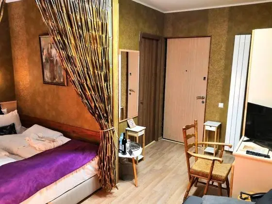 Standard Üç Kişilik Oda, 1 En Büyük (King) Boy Yatak ve Çekyat, Park Manzaralı