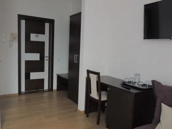 Comfort Tek Büyük Yataklı Oda