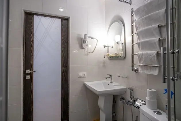 Comfort Tek Büyük Yataklı Oda