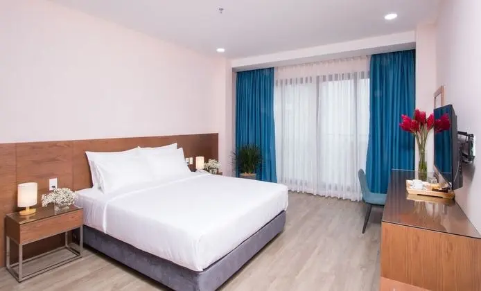 Deluxe Tek Büyük Yataklı Oda