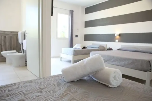 Deluxe Dört Kişilik Oda, Bahçe Manzaralı