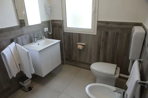 Deluxe Dört Kişilik Oda, Bahçe Manzaralı