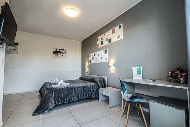 Deluxe Tek Büyük Yataklı Oda, Bahçe Manzaralı