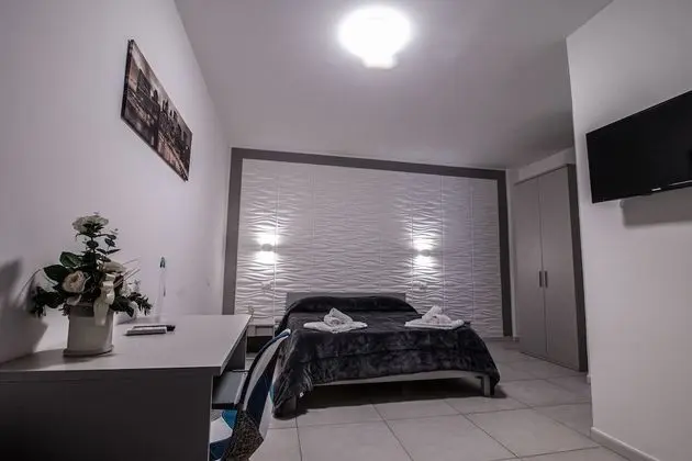 Deluxe Tek Büyük Yataklı Oda, Bahçe Manzaralı