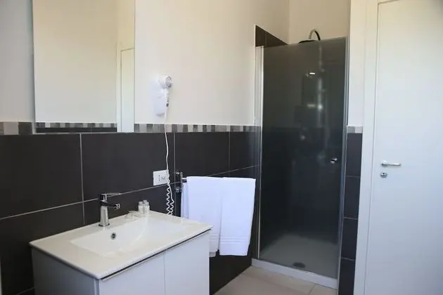 Deluxe Tek Büyük Yataklı Oda, Bahçe Manzaralı