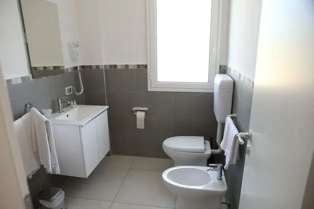 Deluxe Tek Büyük Yataklı Oda, Bahçe Manzaralı