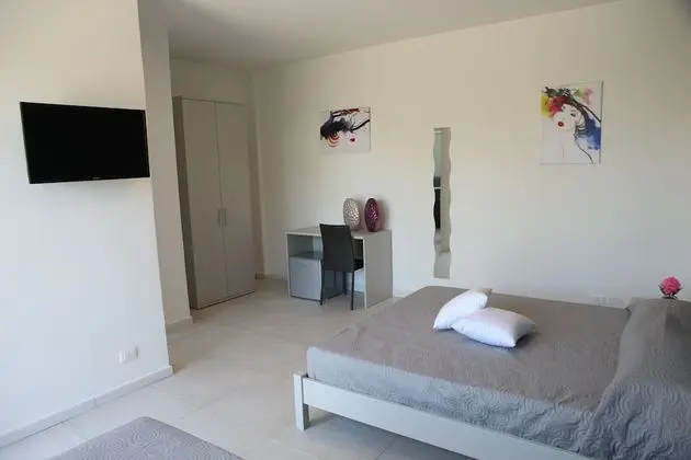 Deluxe Üç Kişilik Oda, Bahçe Manzaralı