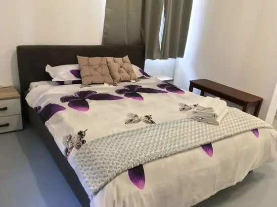 Standard Tek Büyük Yataklı Oda