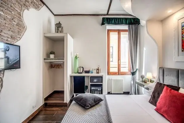 Deluxe Tek Büyük Yataklı Oda