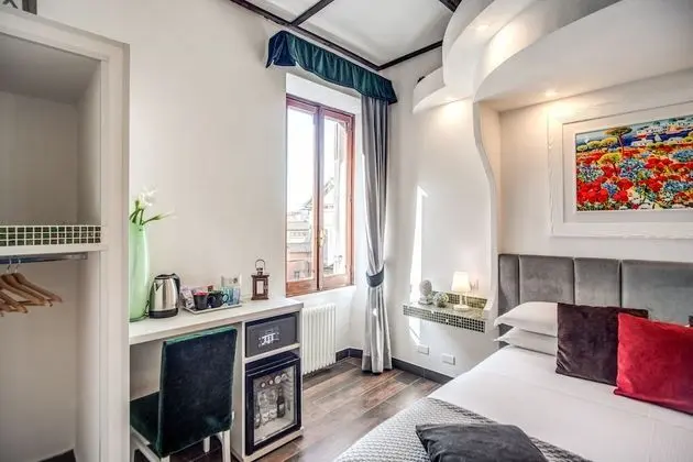 Deluxe Tek Büyük Yataklı Oda