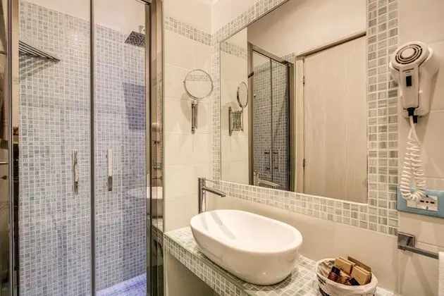 Superior Tek Büyük Yataklı Oda