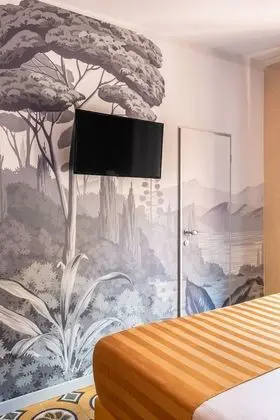 Standard Tek Büyük Yataklı Oda