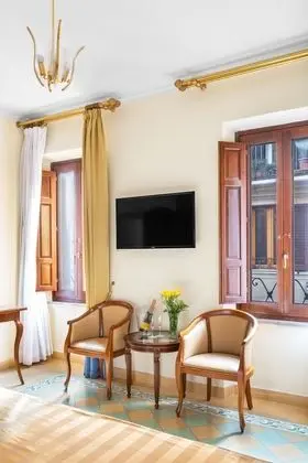 Superior Tek Büyük Yataklı Oda