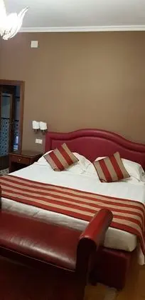 Superior Tek Büyük Yataklı Oda