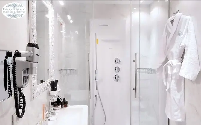 Tek Büyük Yataklı Oda (Classic Charme Belsiana)