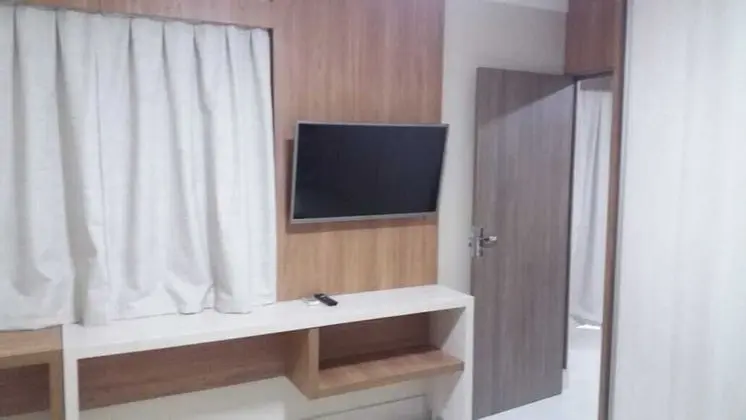 Basic Tek Büyük Yataklı Oda