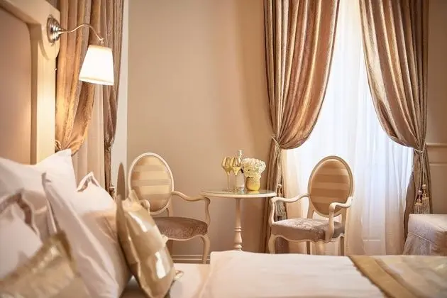 Deluxe Tek Büyük veya İki Ayrı Yataklı Oda