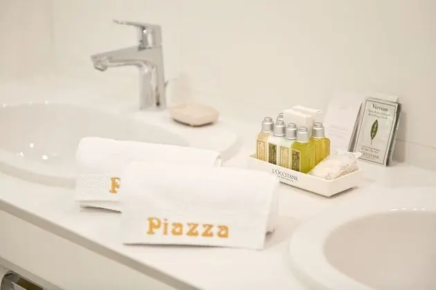 Deluxe Tek Büyük veya İki Ayrı Yataklı Oda