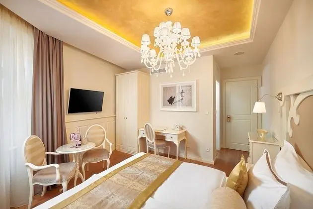 Deluxe Tek Büyük veya İki Ayrı Yataklı Oda, Şehir Manzaralı