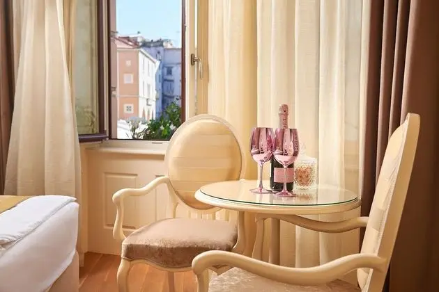 Deluxe Tek Büyük veya İki Ayrı Yataklı Oda, Şehir Manzaralı