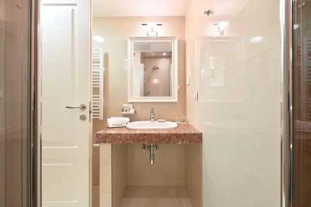 Deluxe Tek Büyük veya İki Ayrı Yataklı Oda, Şehir Manzaralı