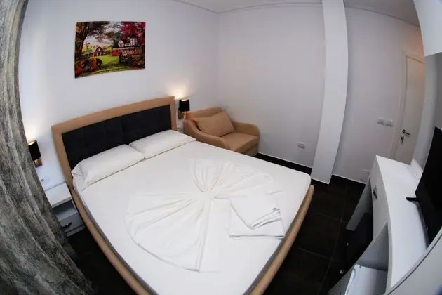 Tek Büyük Yataklı Oda, Balkon