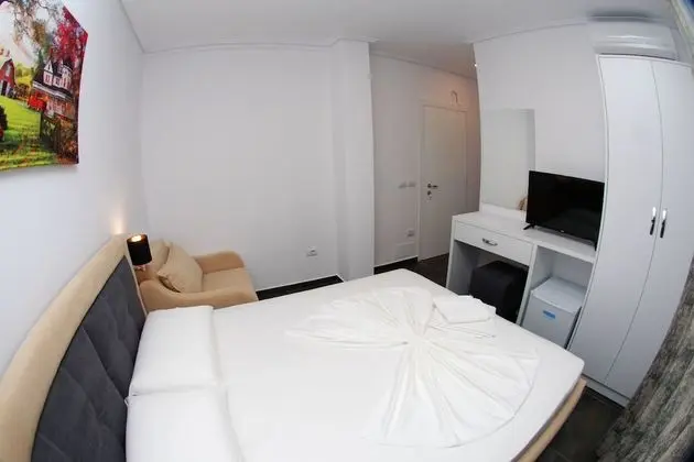 Tek Büyük Yataklı Oda, Balkon