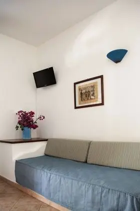 Üç Kişilik Oda, Bahçe Manzaralı